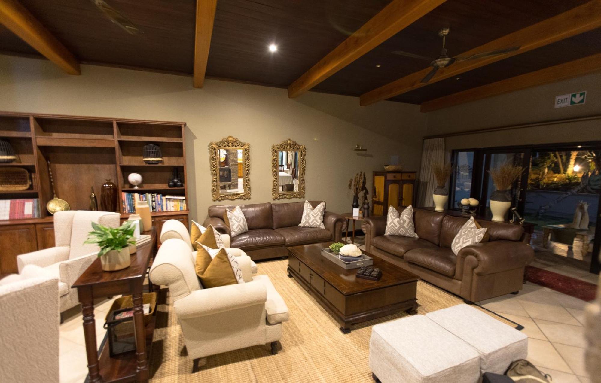 Swartberg Private Game Lodge Oudtshoorn Exterior foto