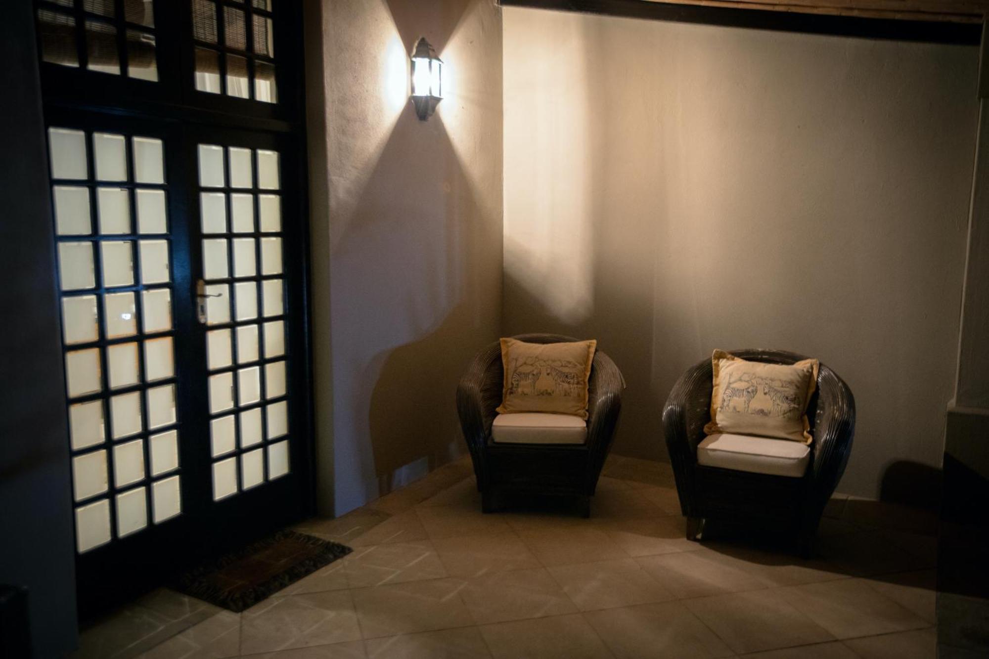 Swartberg Private Game Lodge Oudtshoorn Exterior foto