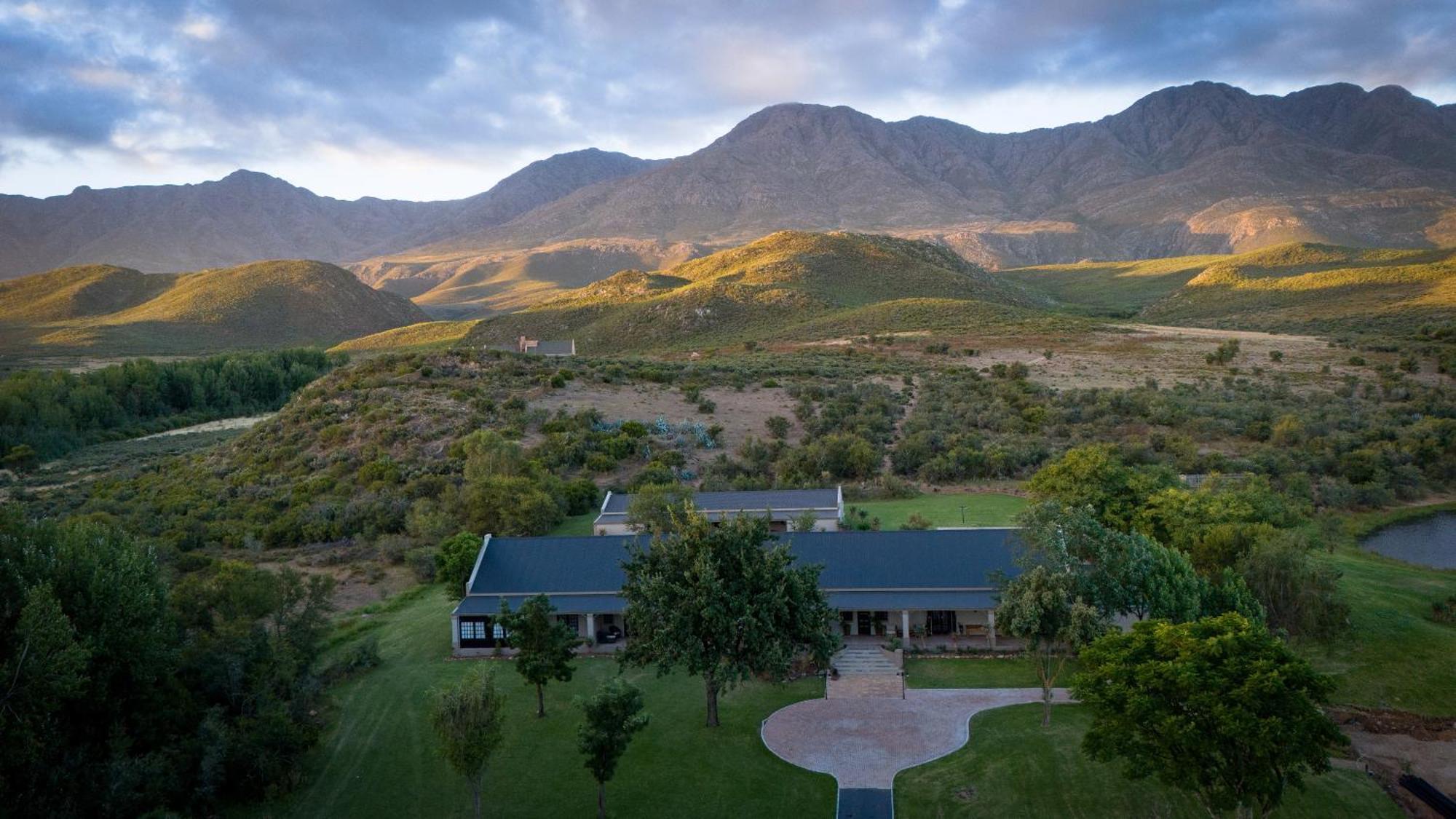 Swartberg Private Game Lodge Oudtshoorn Exterior foto